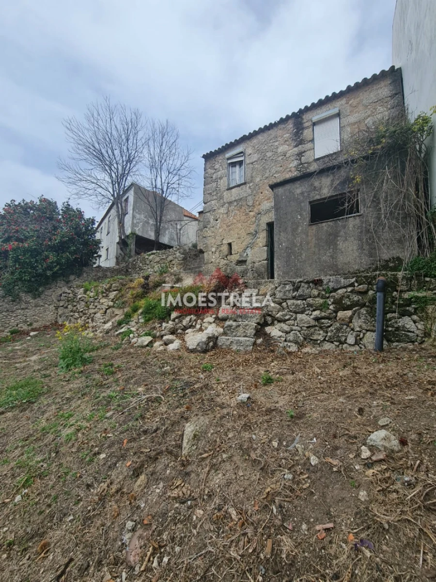 Moradia T2 para Venda em Valezim Foto 1