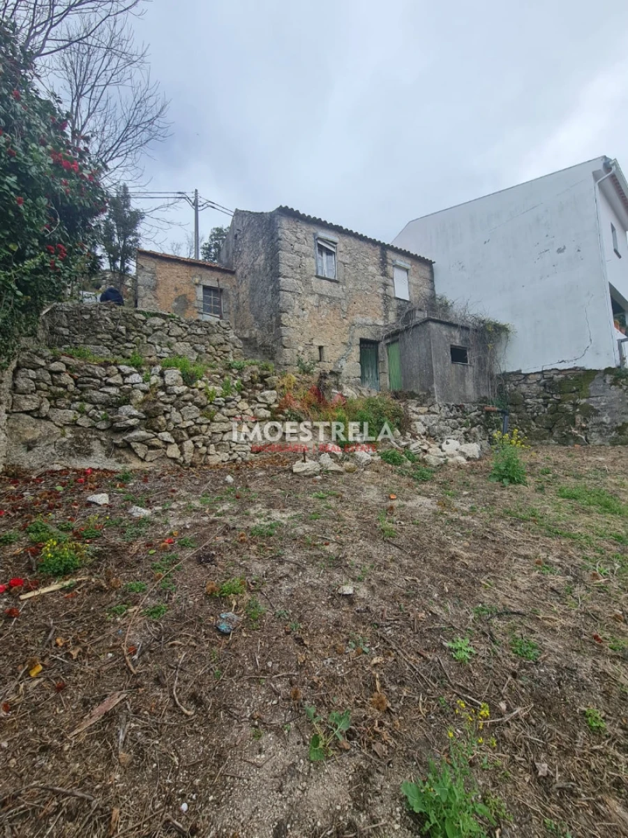 Moradia T2 para Venda em Valezim Foto 2