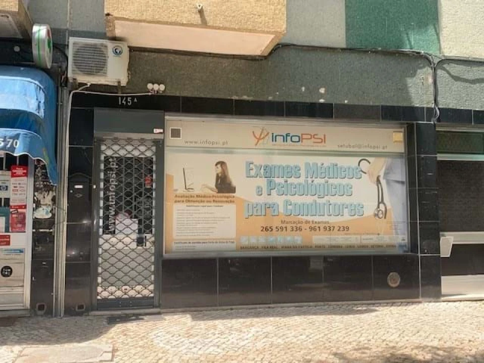 Loja para Venda em União das Freguesias de Setúbal Foto 1