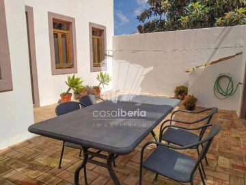 Moradia T3 para Venda em Conceição e Estoi