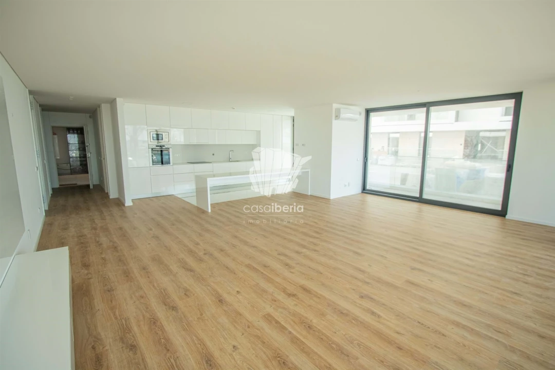 Apartamento T2 para Venda em Olhão Foto 3