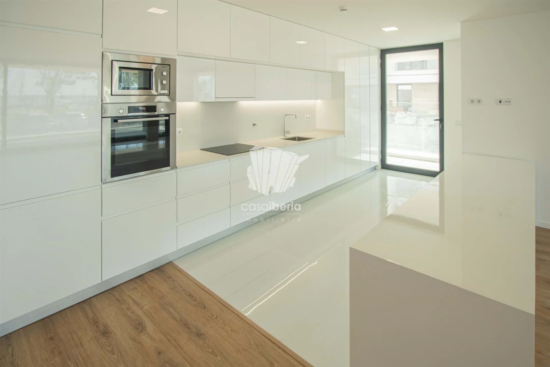 Apartamento T2 para Venda em Olhão Foto 4