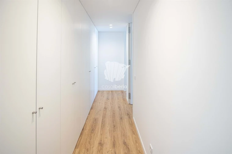 Apartamento T2 para Venda em Olhão Foto 11