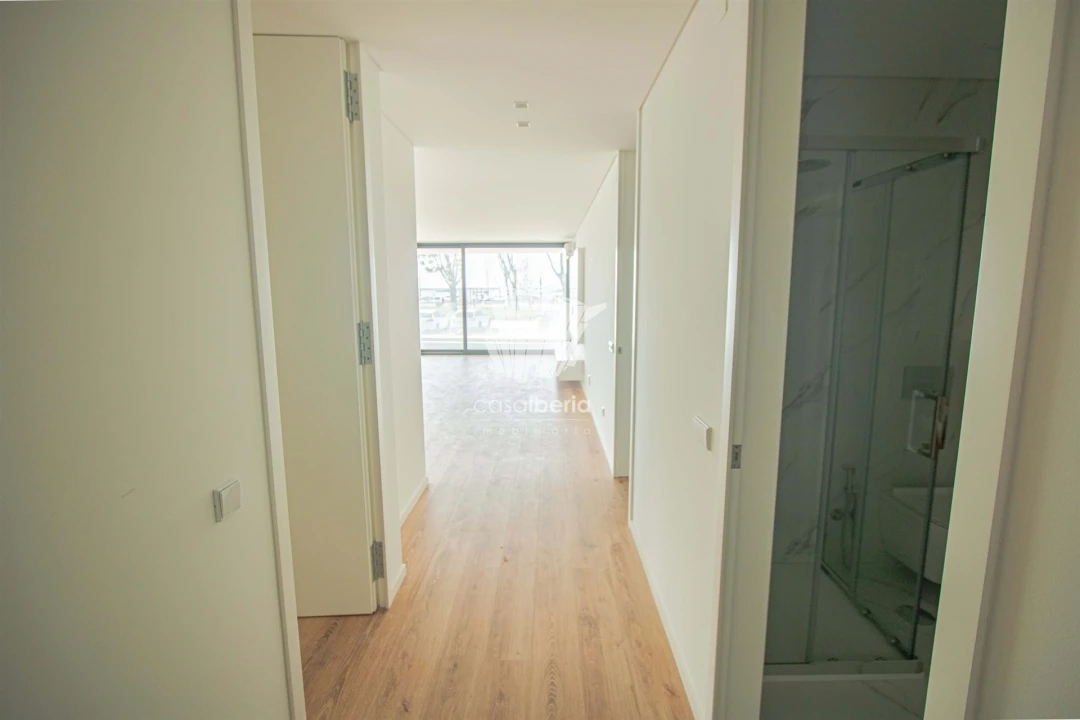Apartamento T2 para Venda em Olhão Foto 8