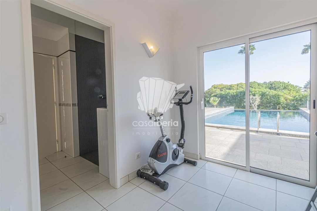 Moradia T3 para Venda em Odiaxere Foto 14