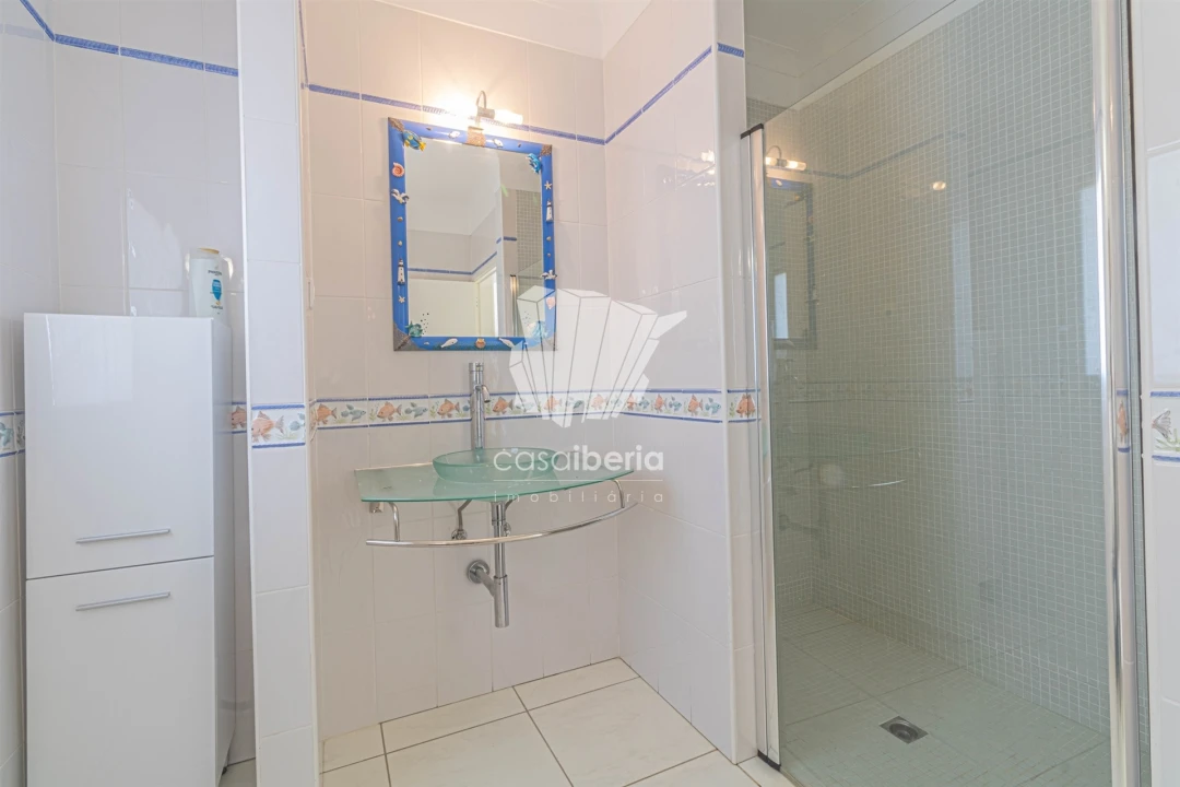 Moradia T3 para Venda em Odiaxere Foto 20