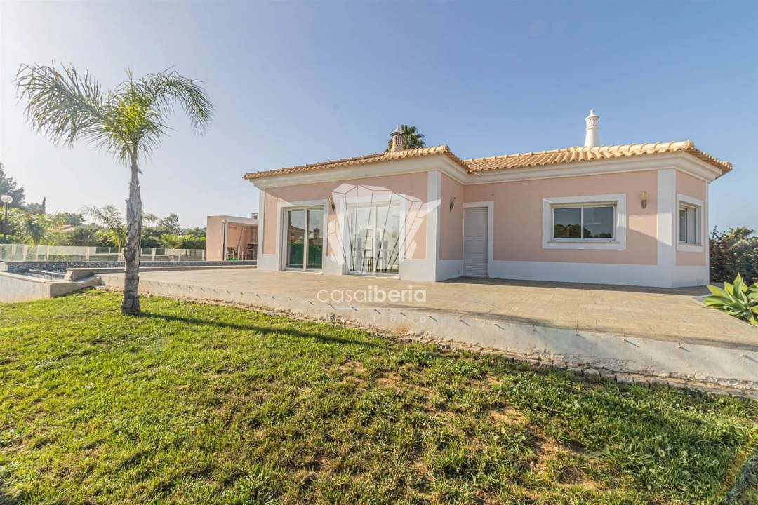 Moradia T3 para Venda em Odiaxere Foto 23