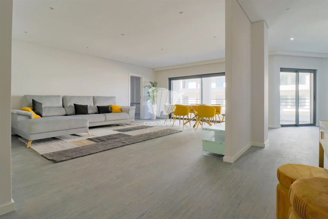 Apartamento T3 para Venda em Quelfes Foto 3