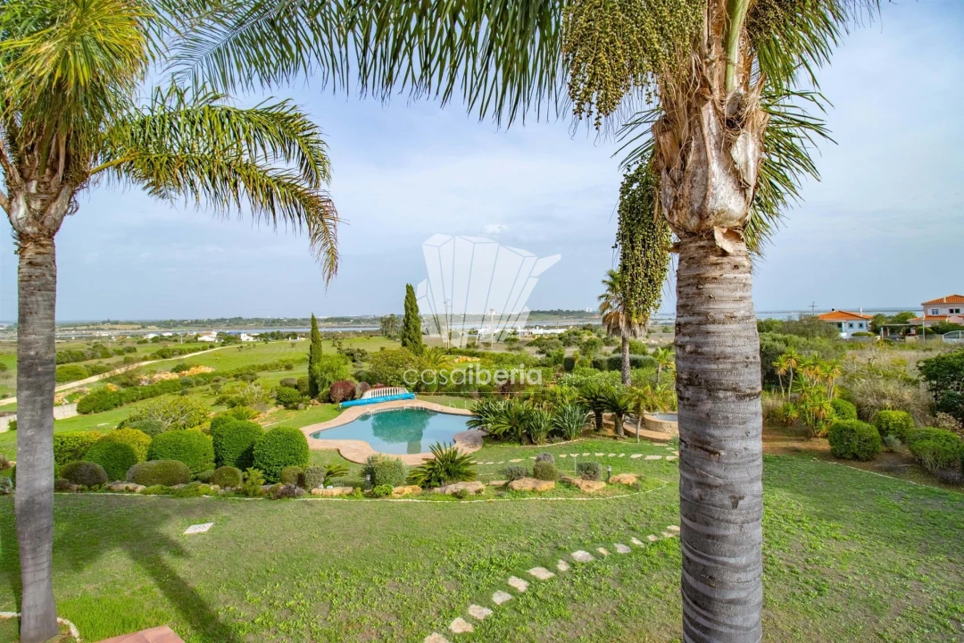 Moradia T5 para Venda em Odiaxere Foto 34