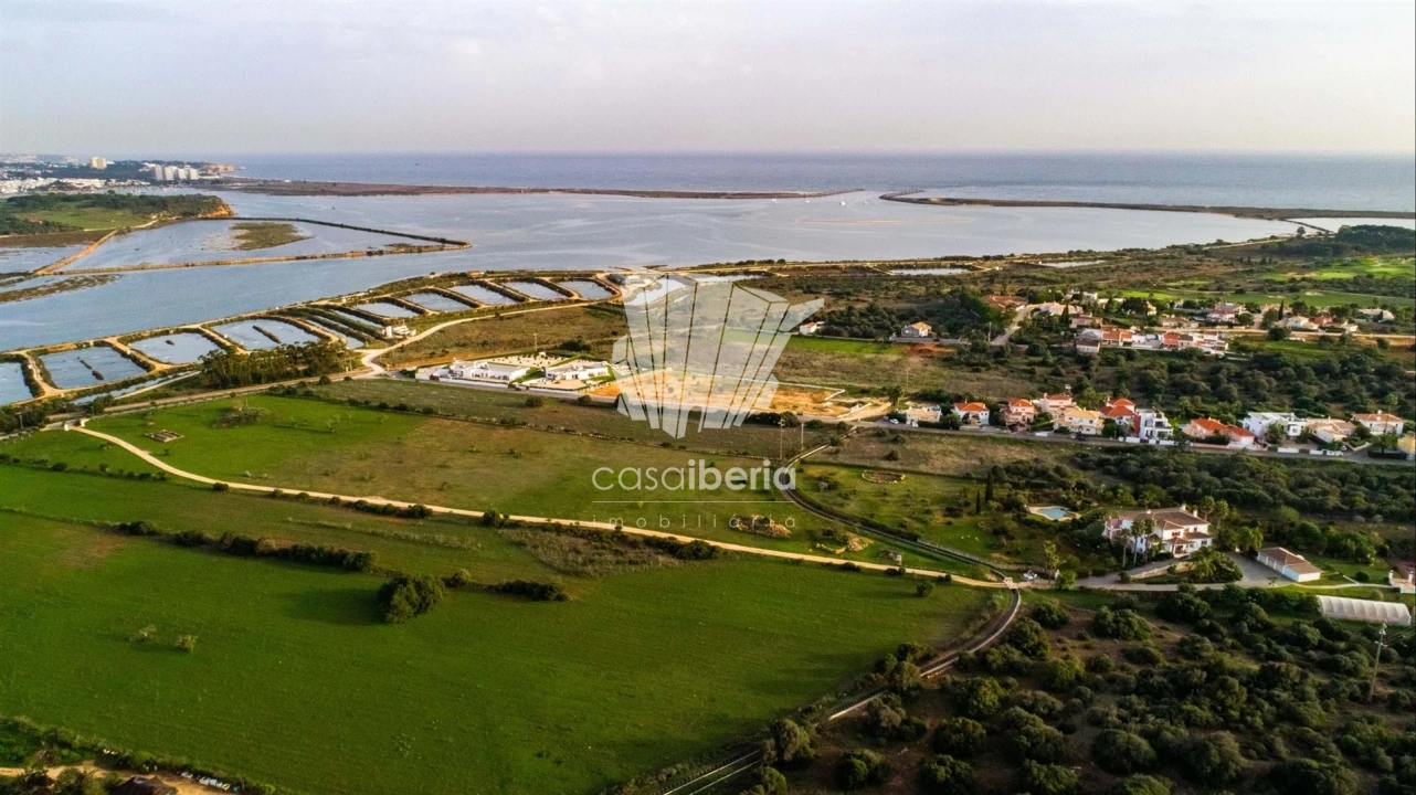 Moradia T5 para Venda em Odiaxere Foto 51