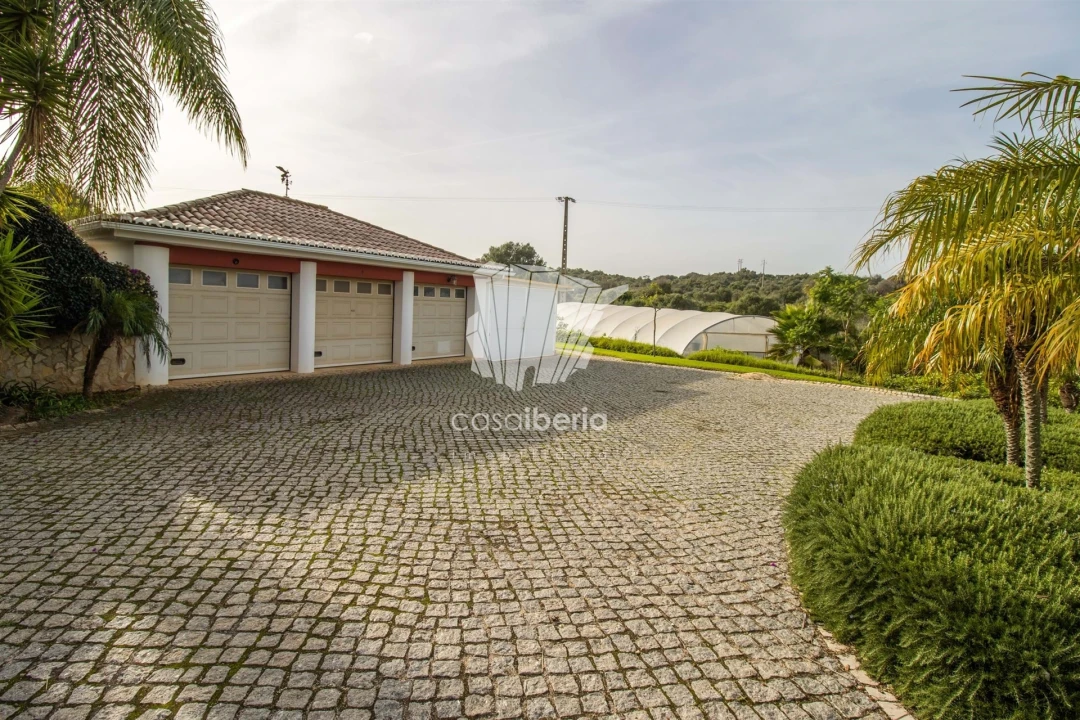 Moradia T5 para Venda em Odiaxere Foto 50