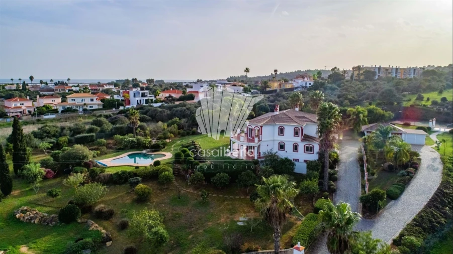 Moradia T5 para Venda em Odiaxere Foto 52