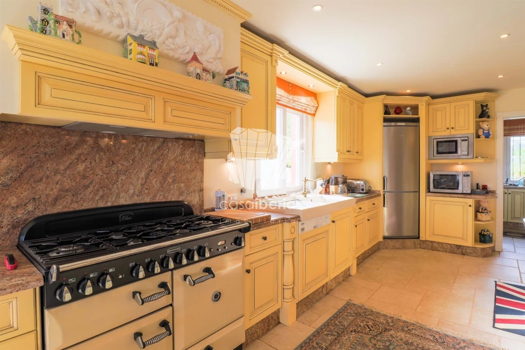 Moradia T5 para Venda em Odiaxere Foto 3