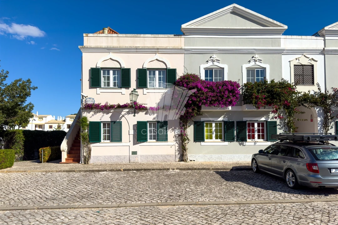 Apartamento T2 para Venda em Quarteira Foto 2