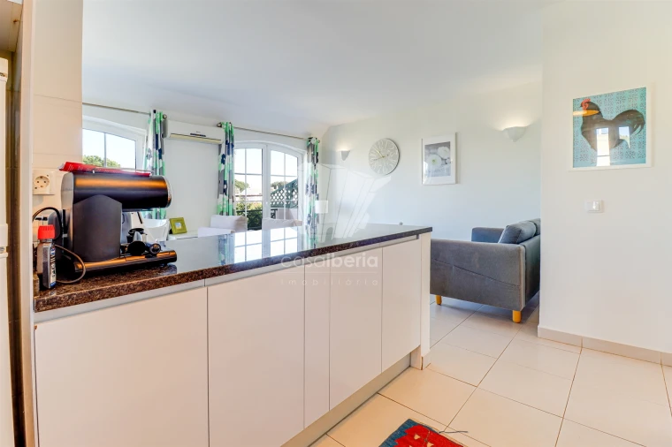 Apartamento T2 para Venda em Quarteira Foto 11