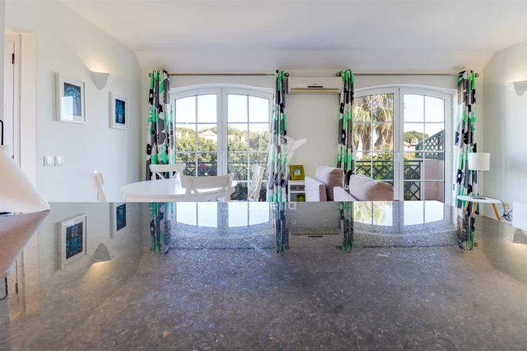 Apartamento T2 para Venda em Quarteira Foto 9