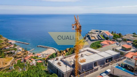 Moradia T3 para Venda em Calheta