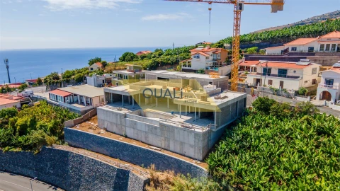 Moradia T3 para Venda em Calheta