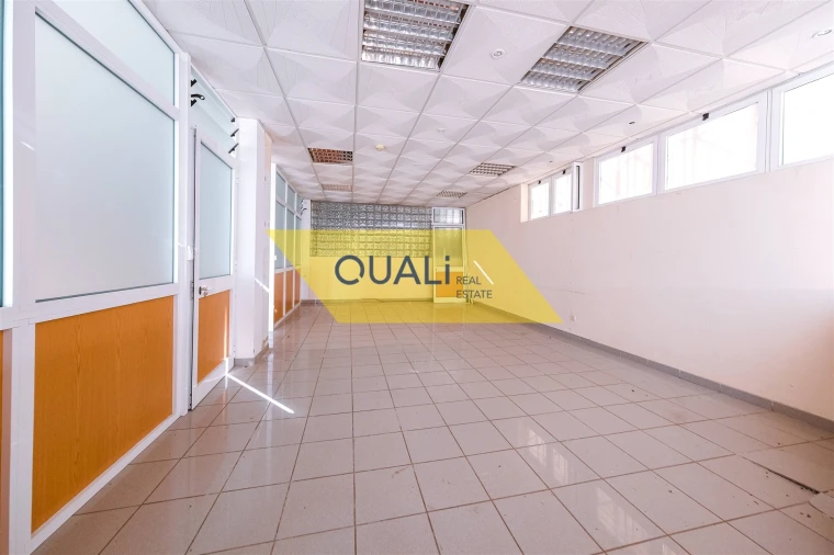 Armazém para Venda em Funchal (Se) Foto 4