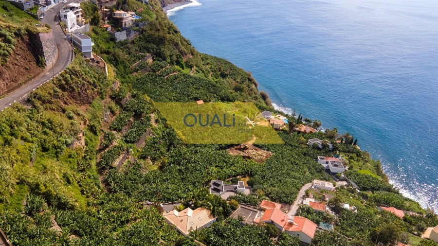 Terreno para Venda em Arco da Calheta Foto 2