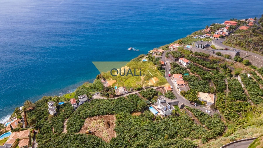 Terreno para Venda em Arco da Calheta Foto 3