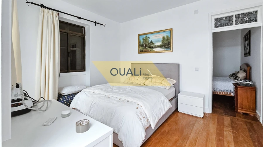 Moradia T5 para Venda em Fajã da Ovelha Foto 8