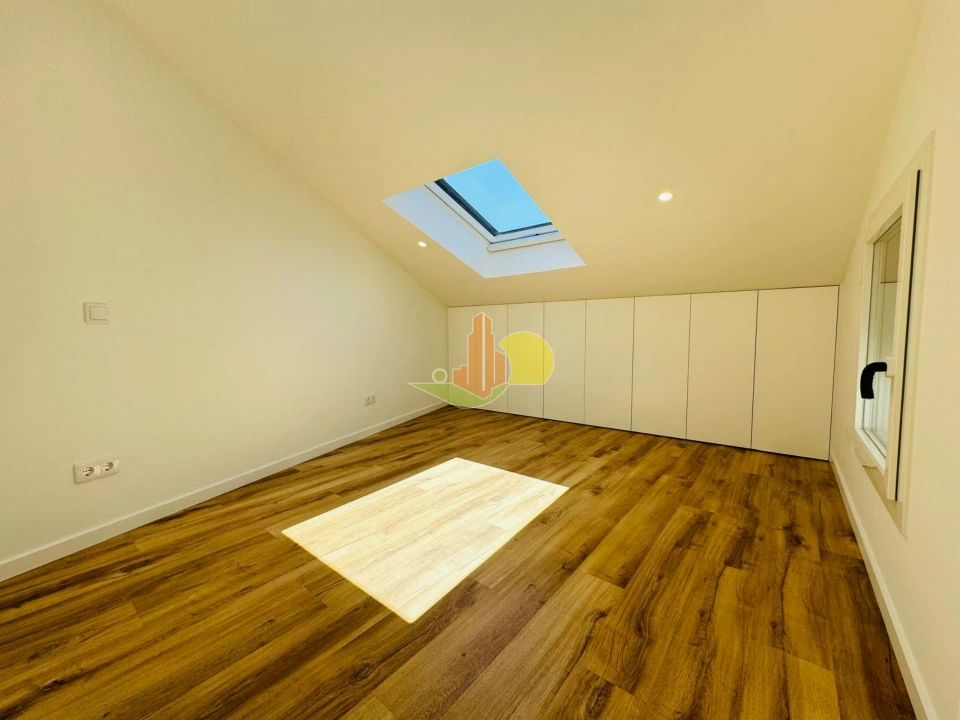 Apartamento T3 para Venda em Buarcos Foto 15