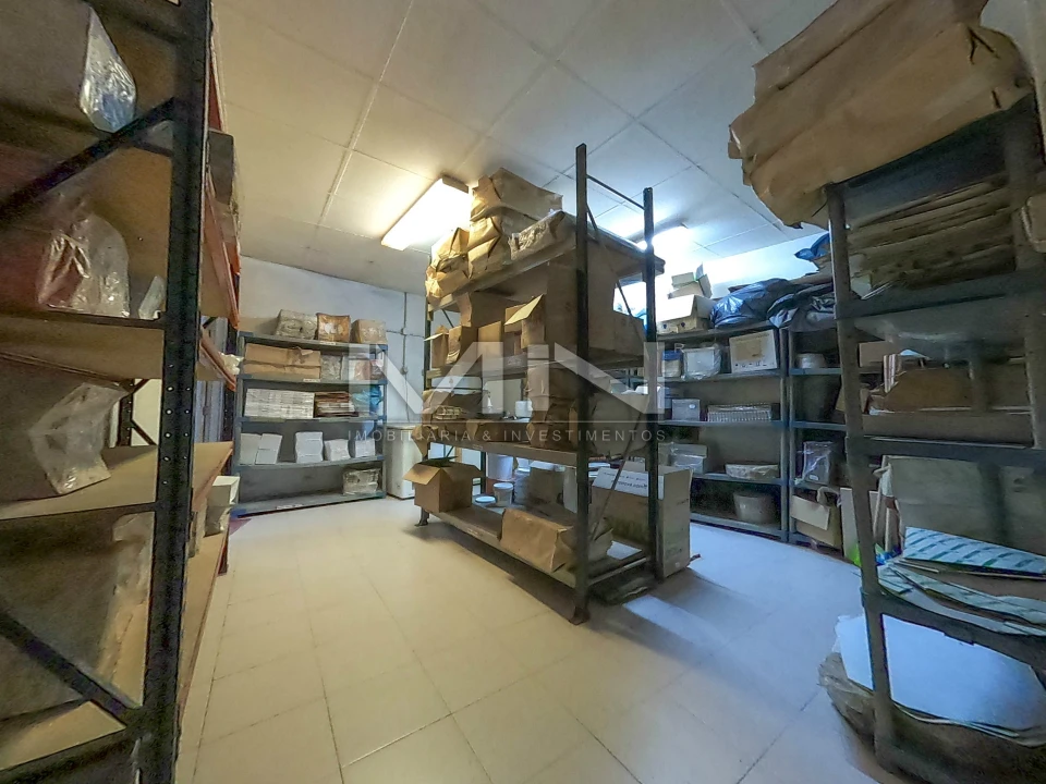 Negócio para Venda em Gondomar (São Cosme), Valbom e Jovim Foto 24