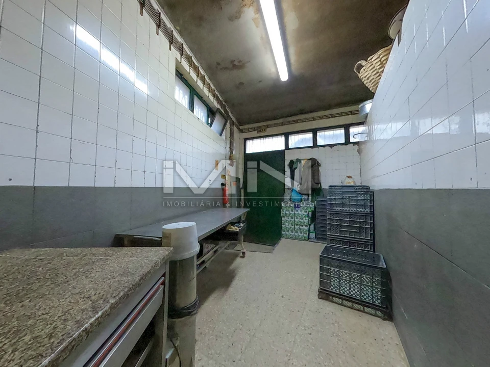 Negócio para Venda em Gondomar (São Cosme), Valbom e Jovim Foto 37