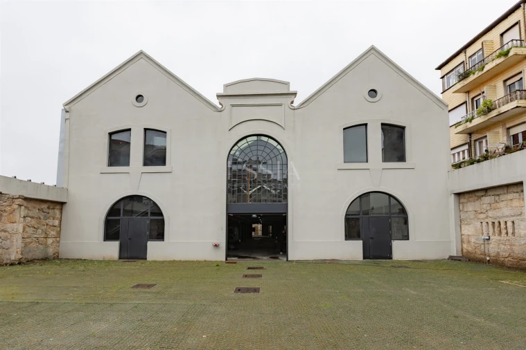 Prédio para Arrendamento em Cedofeita, Santo Ildefonso, Sé, Miragaia, São Nicolau e Vitória Foto 6