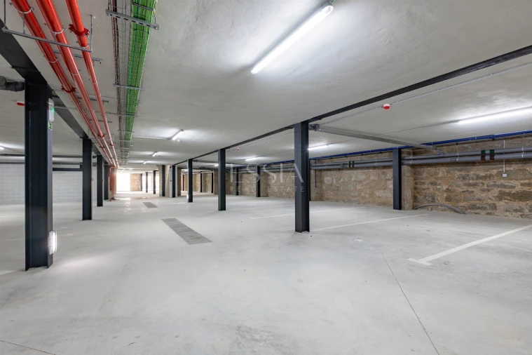 Prédio para Arrendamento em Cedofeita, Santo Ildefonso, Sé, Miragaia, São Nicolau e Vitória Foto 9