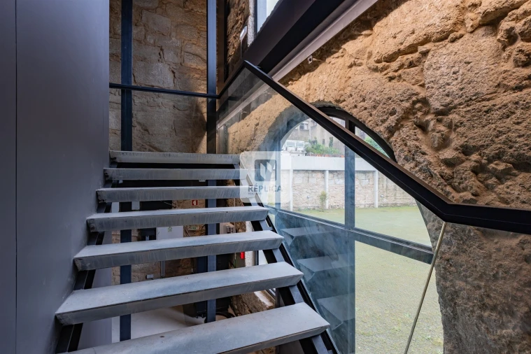 Prédio para Arrendamento em Cedofeita, Santo Ildefonso, Sé, Miragaia, São Nicolau e Vitória Foto 10