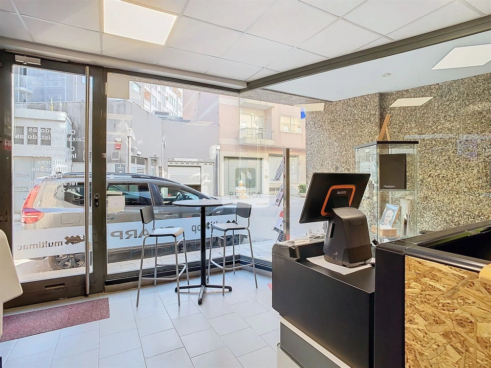 Escritório para Venda em Lordelo do Ouro e Massarelos Foto 7