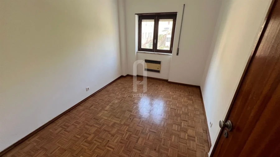 Prédio para Venda em Almada, Cova da Piedade, Pragal e Cacilhas Foto 9