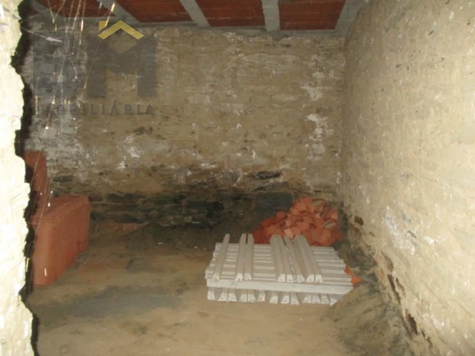 Moradia T2 para Venda em Rosmaninhal Foto 6