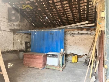 Quinta T0 para Venda em Escalos de Baixo e Mata