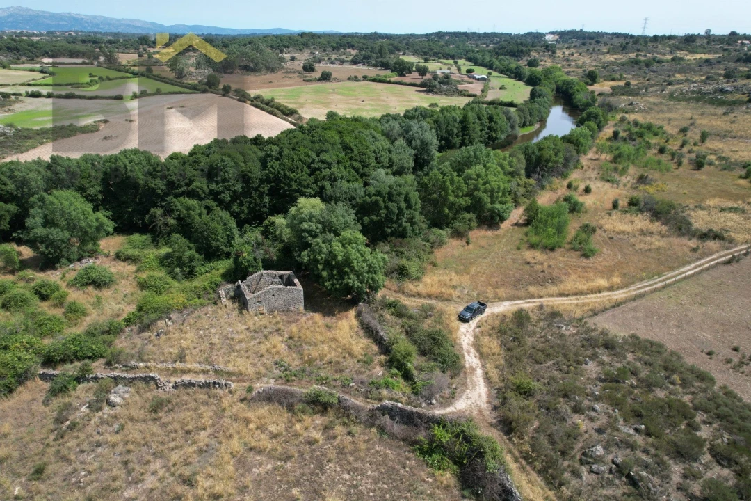 Quinta T0 para Venda em Alcains Foto 1