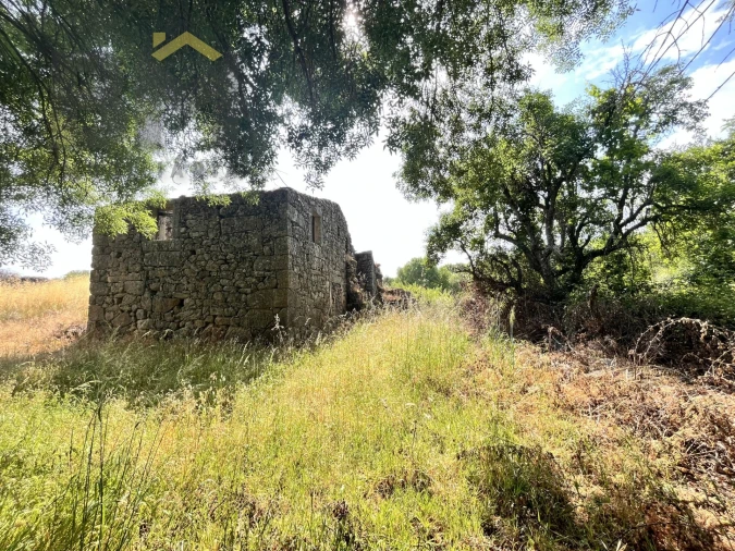 Quinta T0 para Venda em Alcains Foto 13