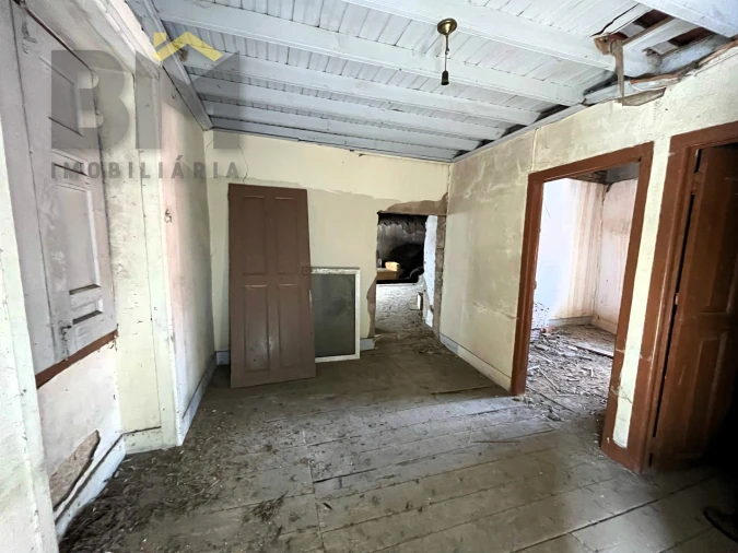 Moradia T0 para Venda em Salgueiro do Campo Foto 10