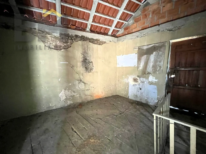 Moradia T0 para Venda em Salgueiro do Campo Foto 12