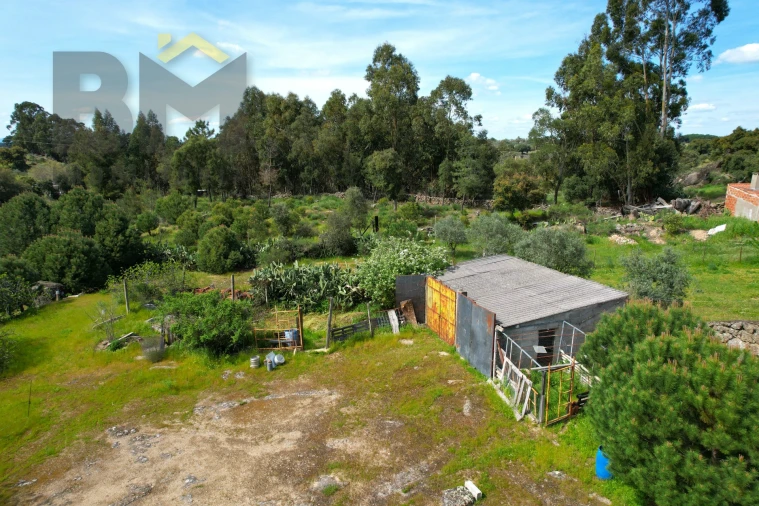 Terreno para Venda em Escalos de Baixo e Mata Foto 7