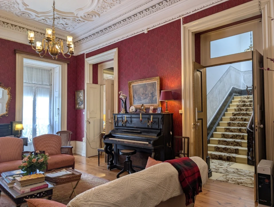 Moradia T8 para Venda em Glória e Vera Cruz Foto 1