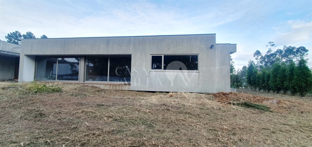 Moradia T3 para Venda em Fiães Foto 32