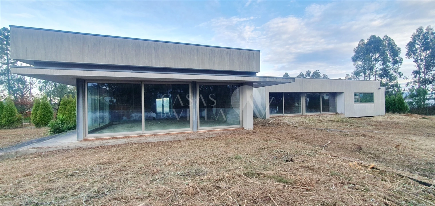 Moradia T3 para Venda em Fiães Foto 1