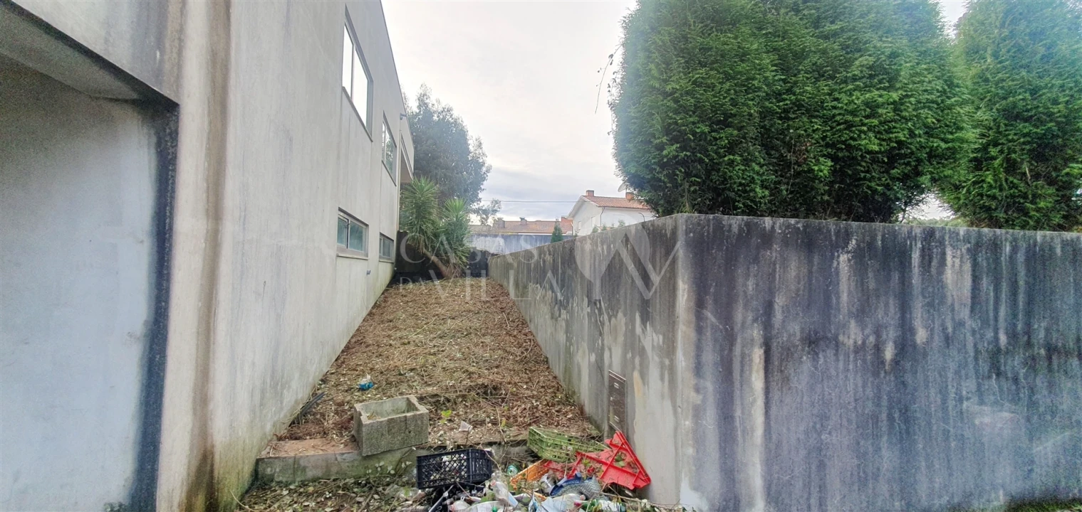 Moradia T3 para Venda em Fiães Foto 6