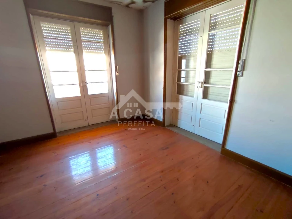 Apartamento T6 para Venda em São João da Madeira Foto 26