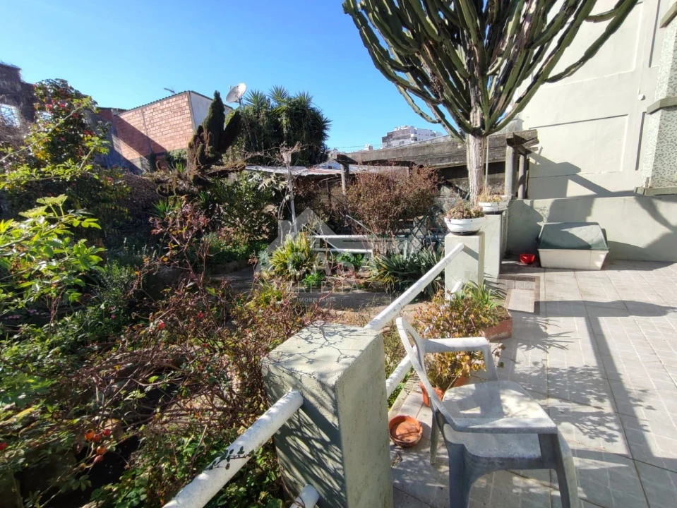 Apartamento T6 para Venda em São João da Madeira Foto 7