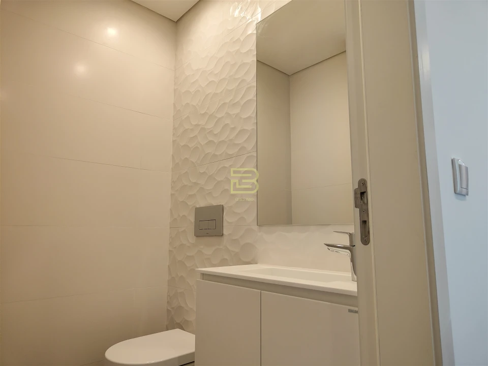 Apartamento T3 para Venda em Mafamude e Vilar do Paraíso Foto 12