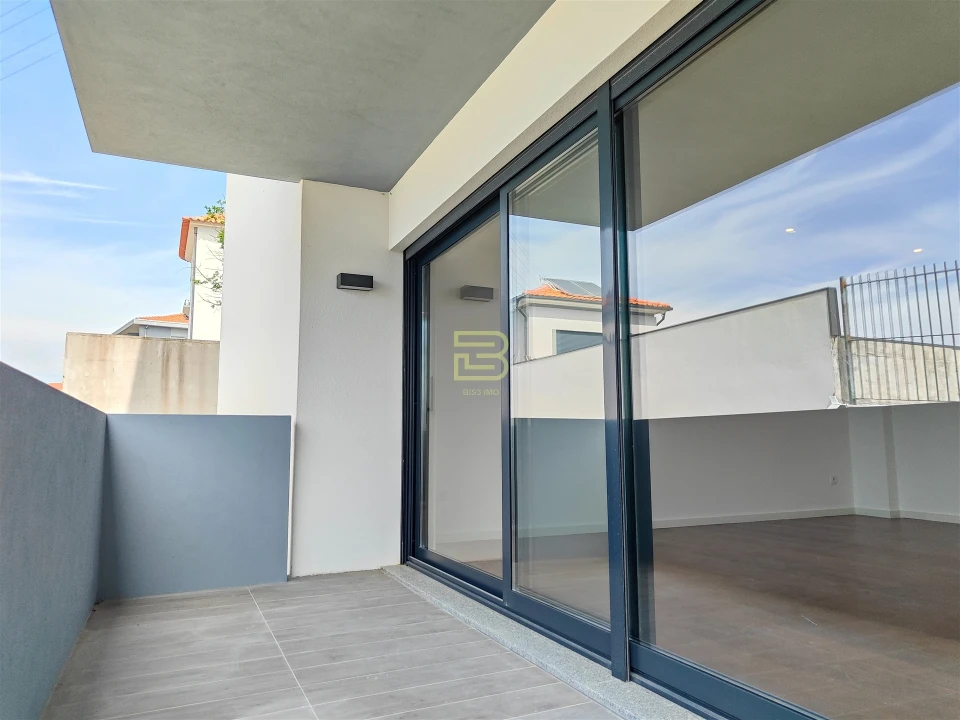 Apartamento T3 para Venda em Mafamude e Vilar do Paraíso Foto 6