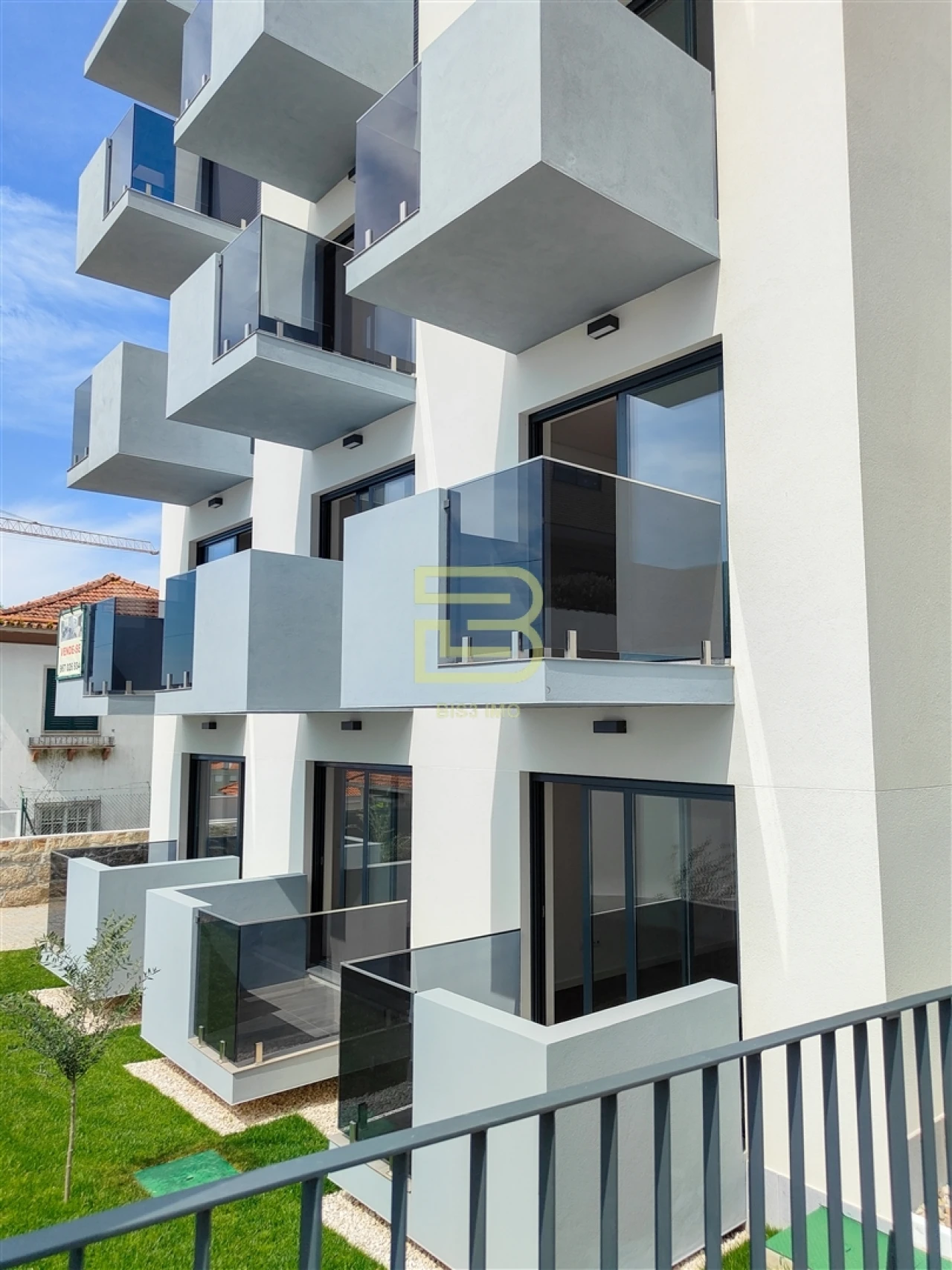 Apartamento T3 para Venda em Mafamude e Vilar do Paraíso Foto 2